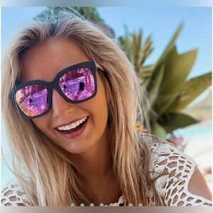 ☀️NEW Diff Bella Matte Black Pink Mirror Polarized Sunglasses